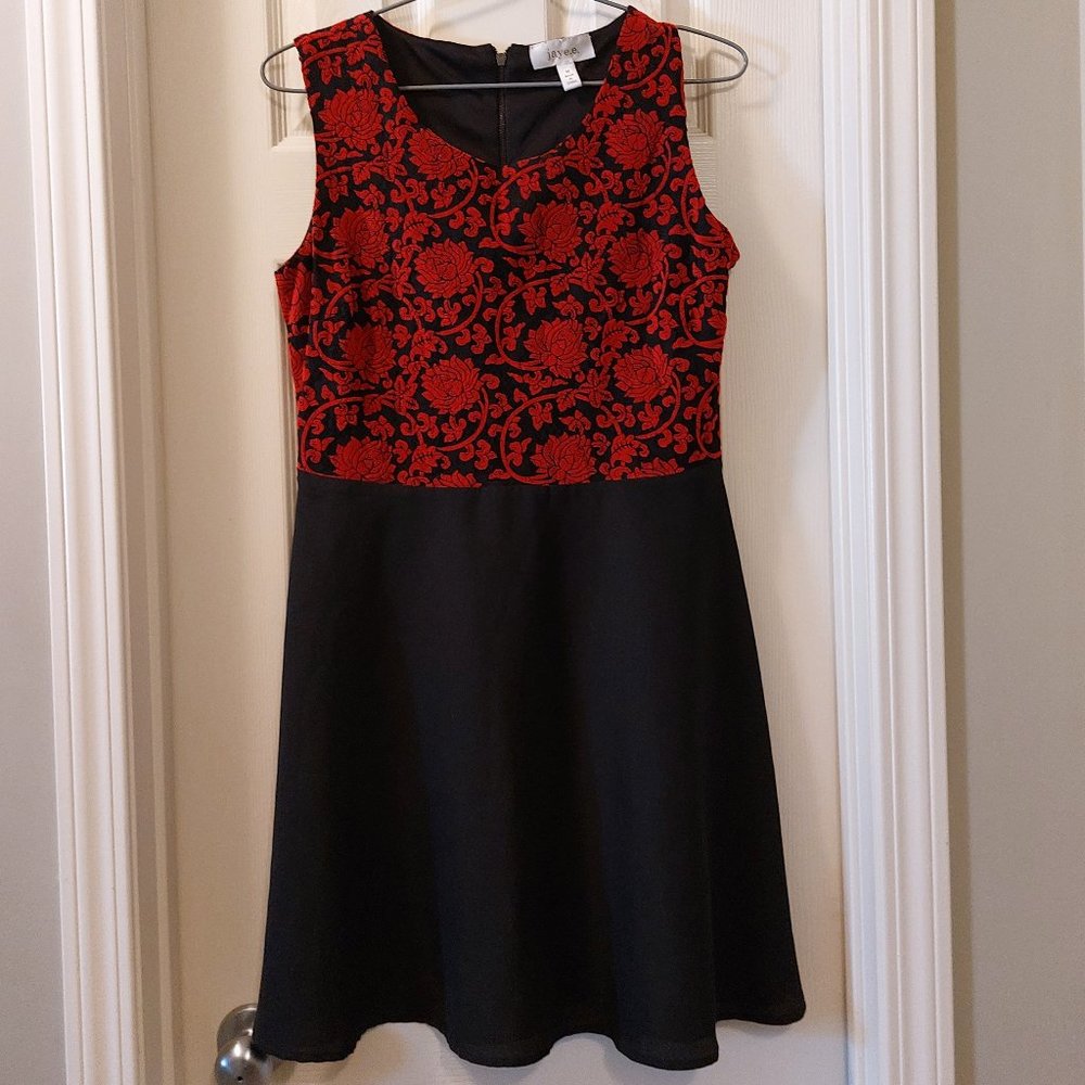 Jaye.e. dress | Size Medium | Black and red